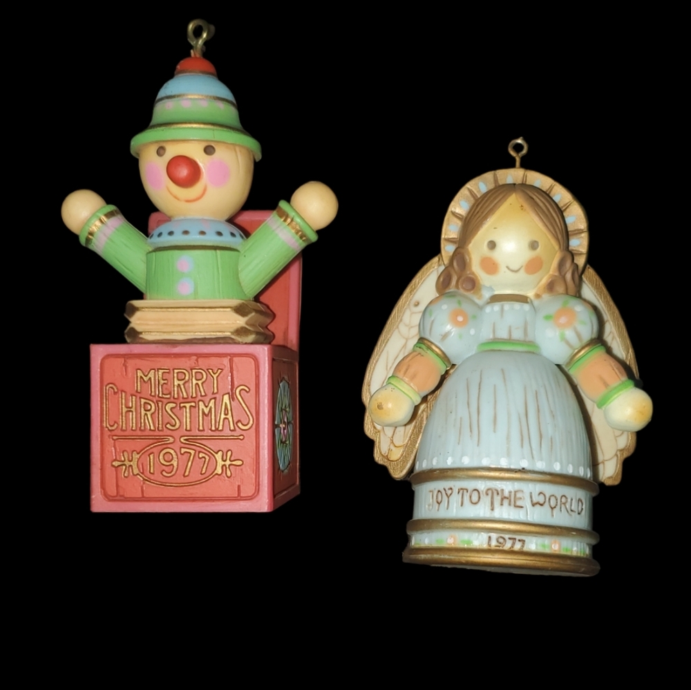 Hallmark Yesteryears Retired Ornament